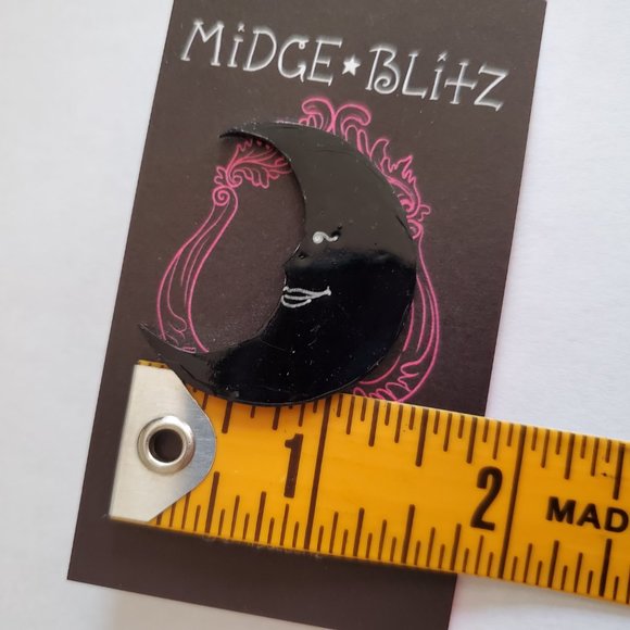 Crescent Moon Brooch / Pin - Hand-Painted - Picture 7 of 8